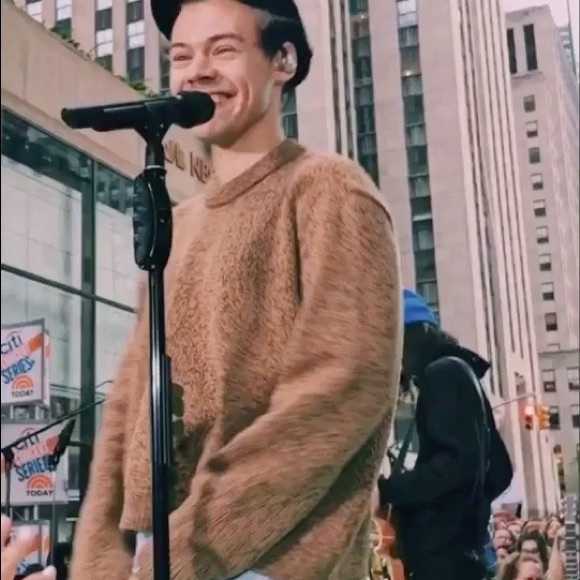 Meet your Posher, Samantha - Picture 1 of 2